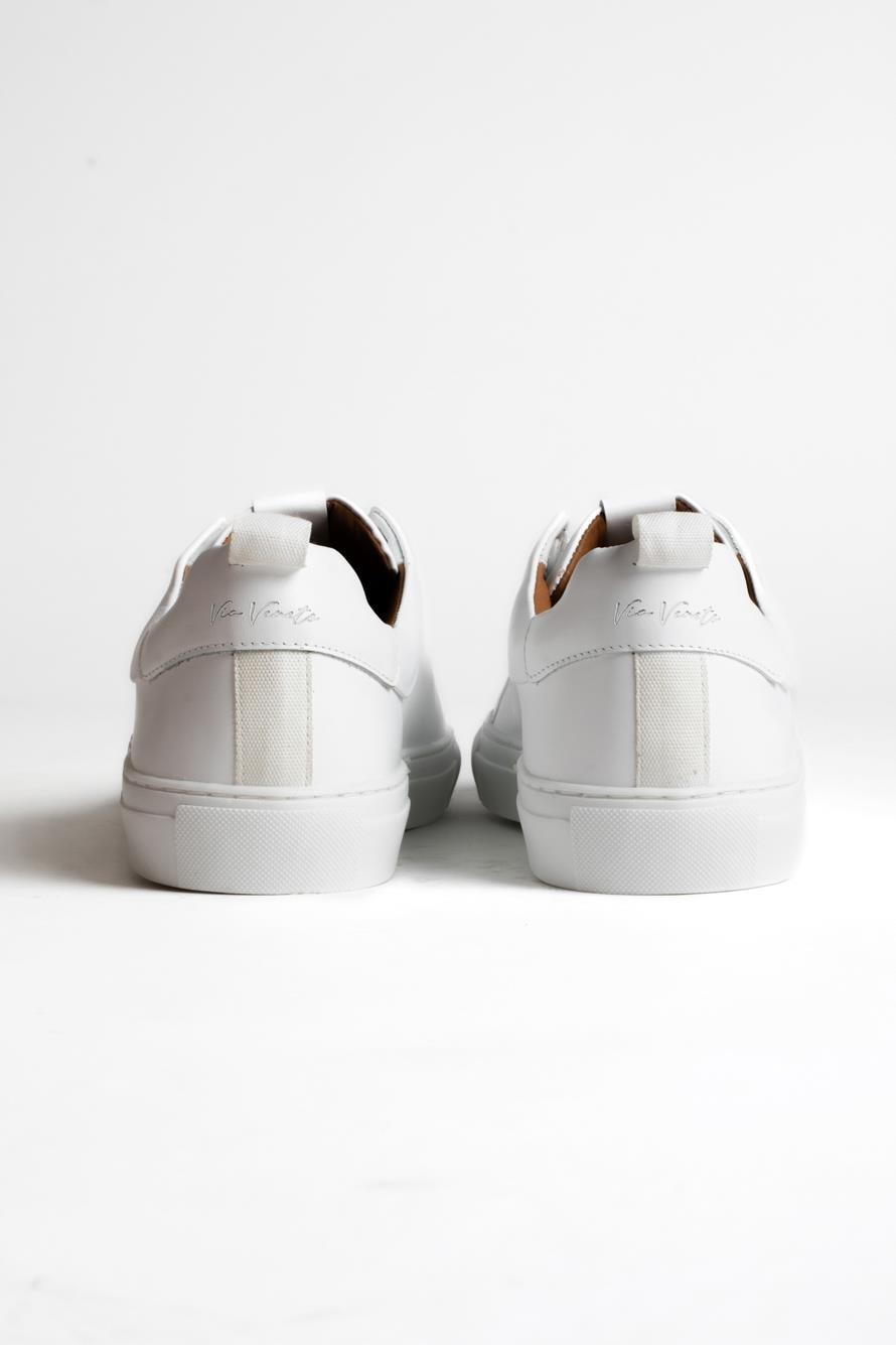 Tênis Couro Com Elástico